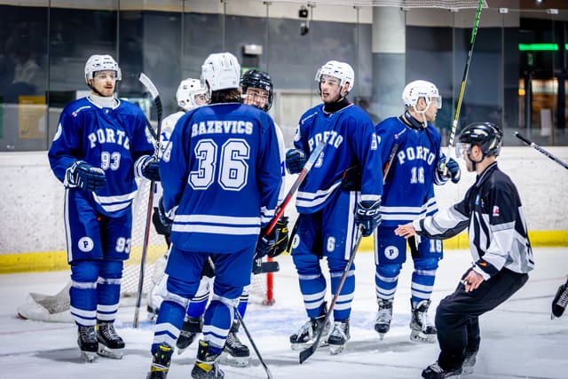 Celebrating against CH Huarte, December 2024