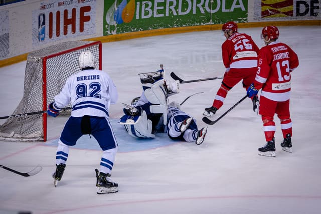 Goalmouth scramble against CH Jaca